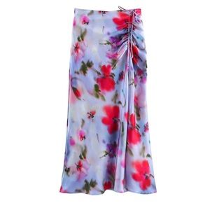 Zara Lavender Satin Floral Midi Skirt with Pink & Red Blooms🌸🌺🪻